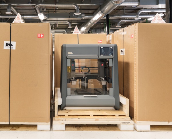 <b>Desktop Metal首款金屬3D打印機發(fā)運給Google團隊</b>