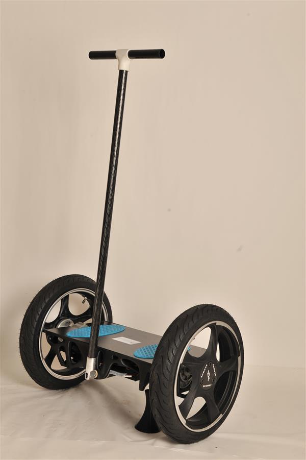 <b>德國學(xué)生設計3D打印自平衡滑板車(chē)</b>