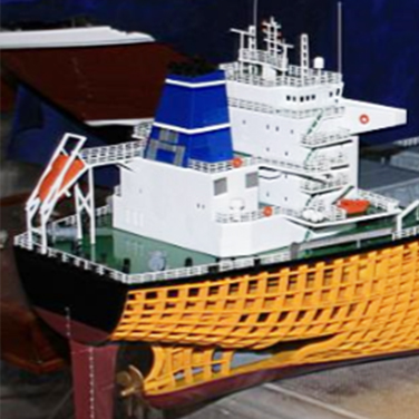 青島海運職業(yè)學(xué)校92500噸散貨船縱剖模型